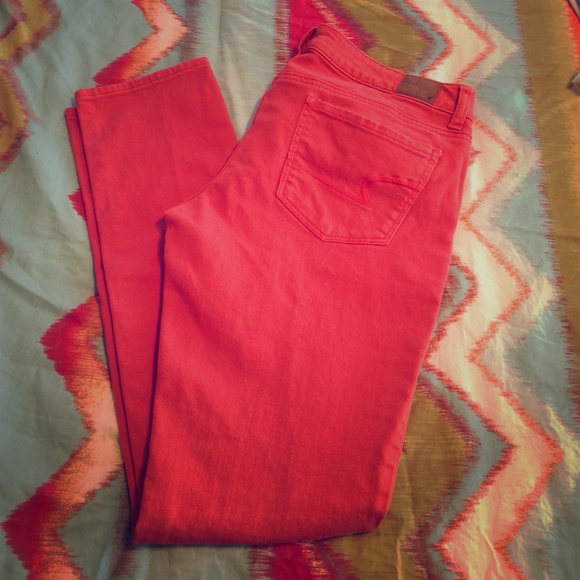 Salmon Colored American Eagle Skinny Jeans