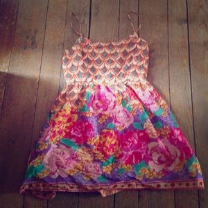 Super fun patterned sun dress!
