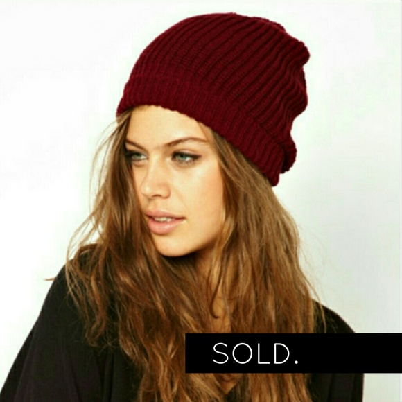 ASOS Accessories - ASOS Burgundy Slouchy Beanie