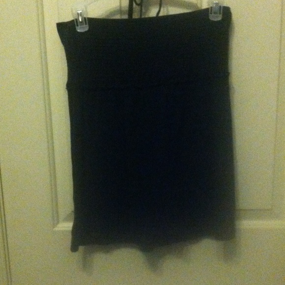Halter top - Picture 2 of 3