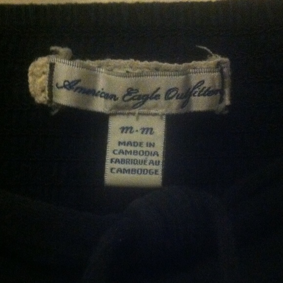 Halter top - Picture 3 of 3