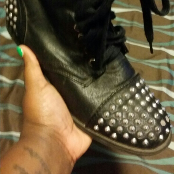 SOLD!!!!Studded black boots - Picture 2 of 2