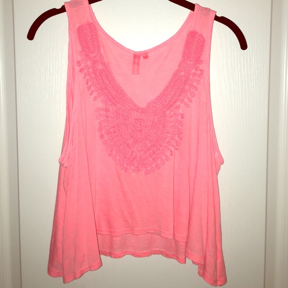 Pink tank top