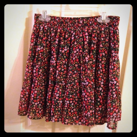 F21 skirt floral!