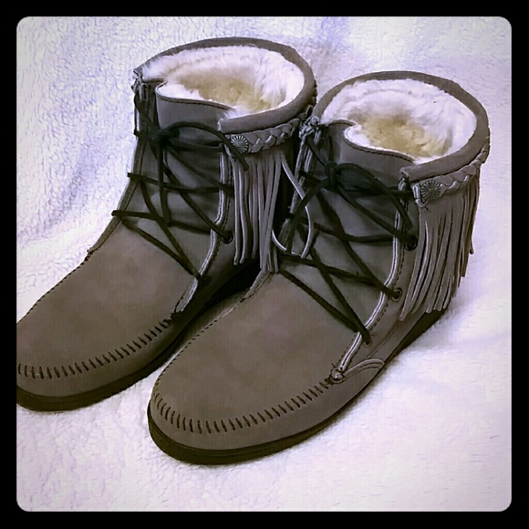 Minnetonka Boots - Minnetonka boots!!