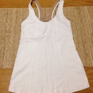 Lululemon tank