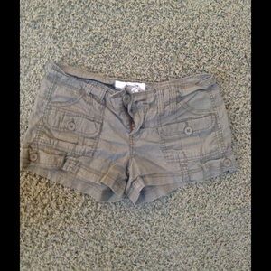 Army green short cargo style shorts