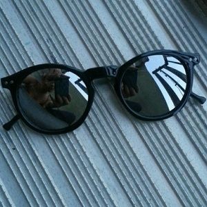 Mirror sunglasses