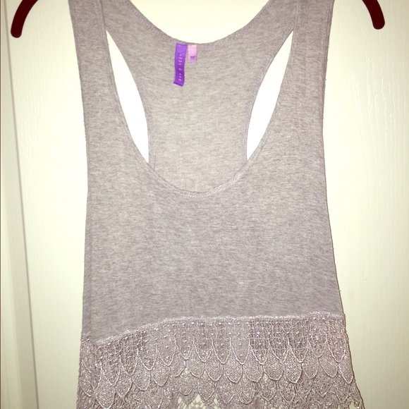 Grey tank