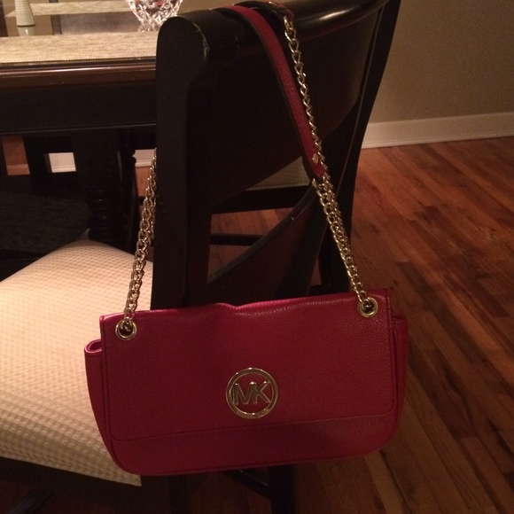 Michael Kors day to night purse with gold chain