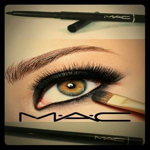 MAC Black Pencil Eyeliner
