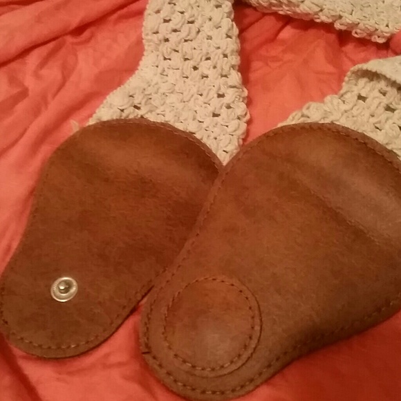 Top - Picture 2 of 3