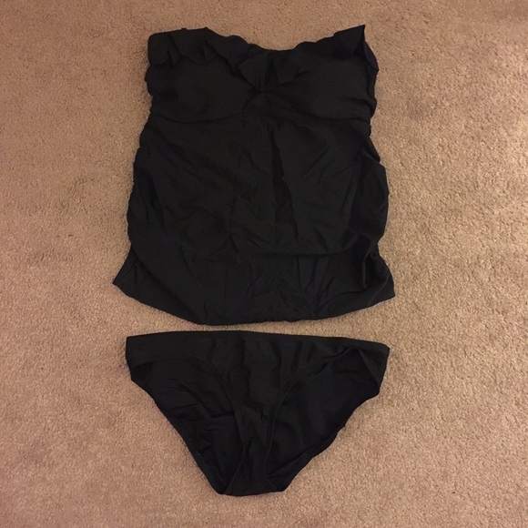 ‼️SOLD‼️Maternity Two Piece Ruffled Bathing Suit - Picture 2 of 3