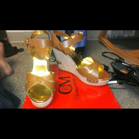 Tan sandal wedges