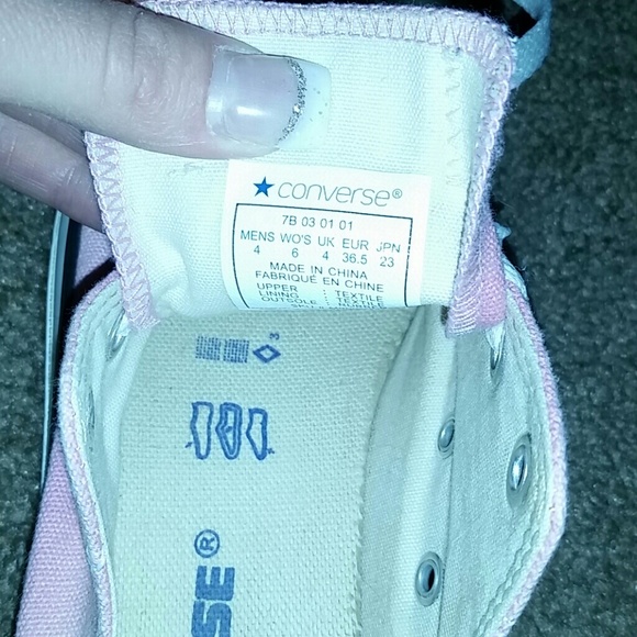 Converse - Picture 4 of 4