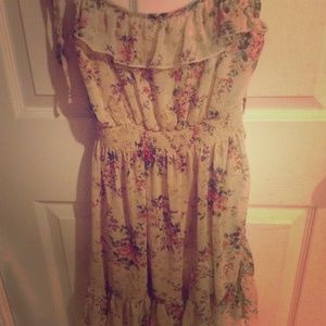 Short floral dress🌸