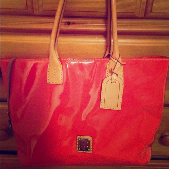 Dooney and Bourke tote