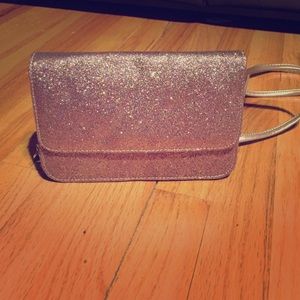 Long strap shoulder bag