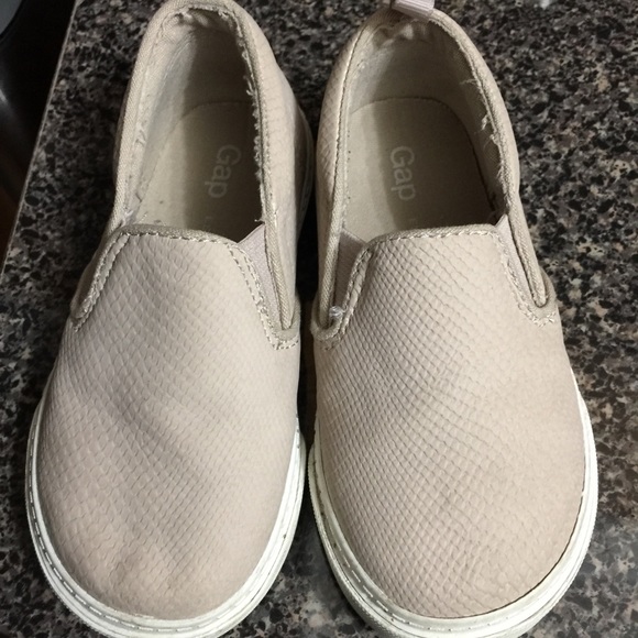 Light pink Gap sneakers