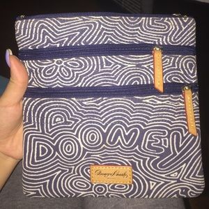 Dooney & Burke