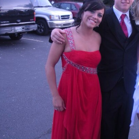 Red Prom Dress - Picture 2 of 4