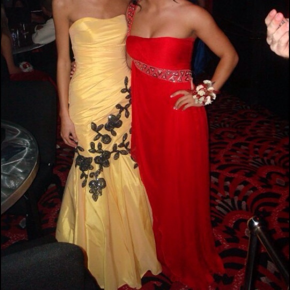 Red Prom Dress - Picture 3 of 4