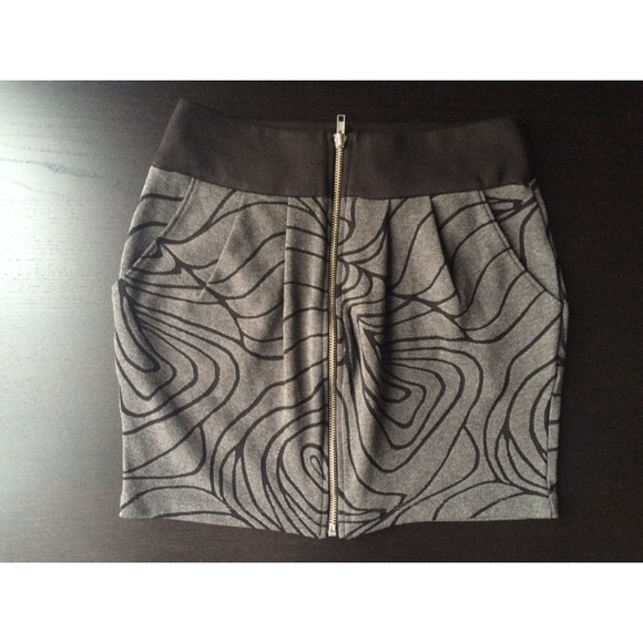 Pattern skirt