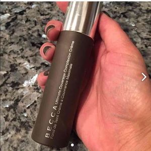 Becca ultimate cream foundation