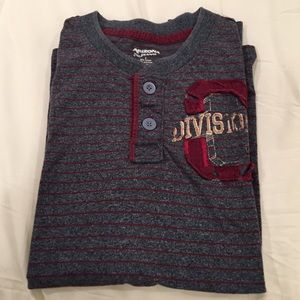 Soft Long Sleeve Henley. Junior Boys Large. EUC