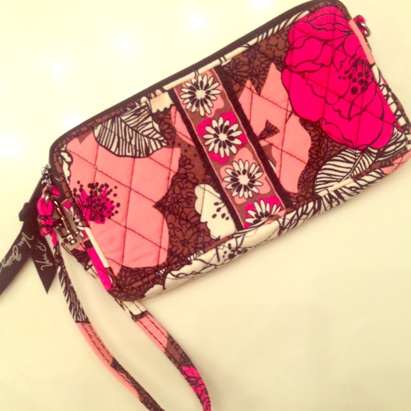 Vera Bradley floral wristlet