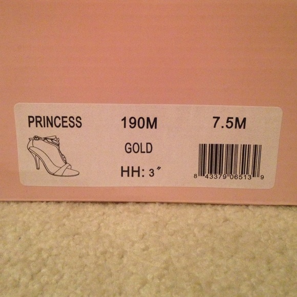 Gold Touch Ups by Benjamin Walk - Princess - Picture 4 of 4