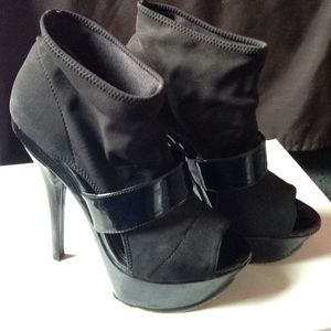 Black platforms