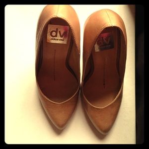 Dolce vita almond toe pumps
