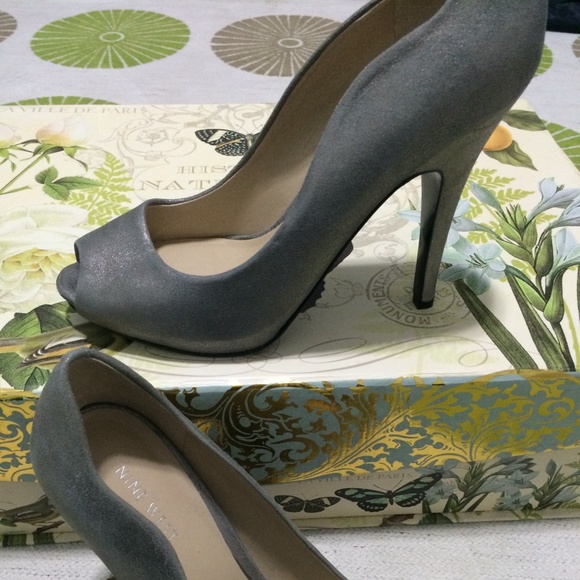 Nine West silver heels