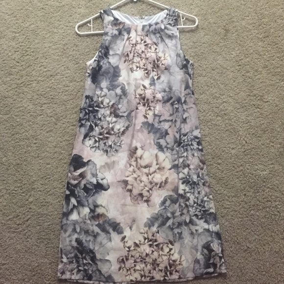 H&M Floral print shift dress. Size 2