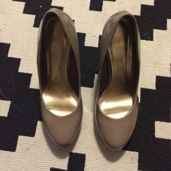 H&M Shoes - Nude wedges H&M Shoes - Nude wedges
