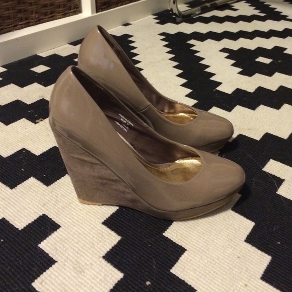 H&M Shoes - Nude wedges H&M Shoes - Nude wedges