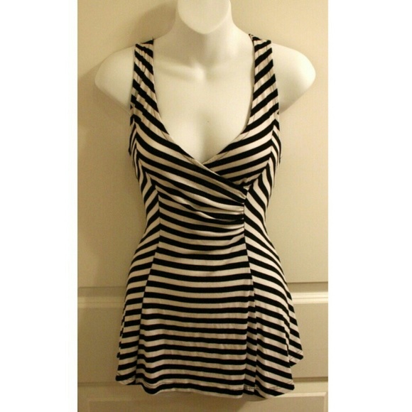 Tops - Striped and tailored tank top