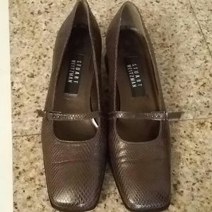 STUART WEITZMAN DRESS SHOES