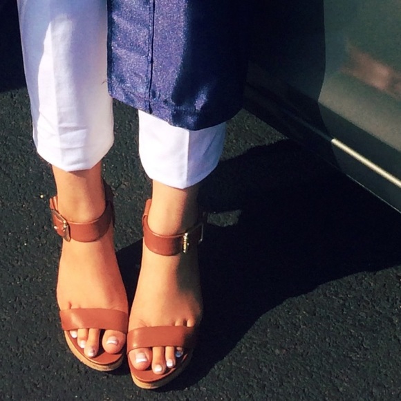 Perfect Tan Spring Wedges!
