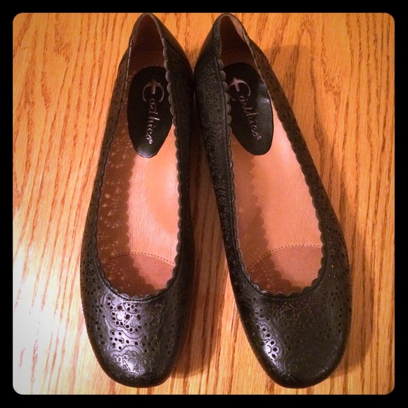 Earthies Bindi shoes