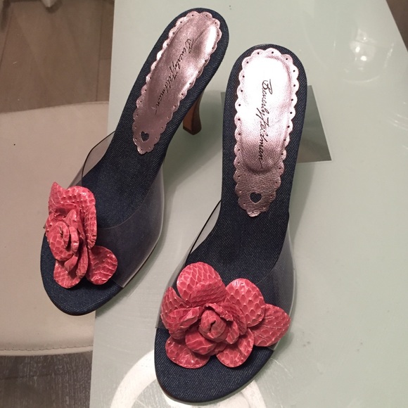 *sold*Beverly Feldman sandals