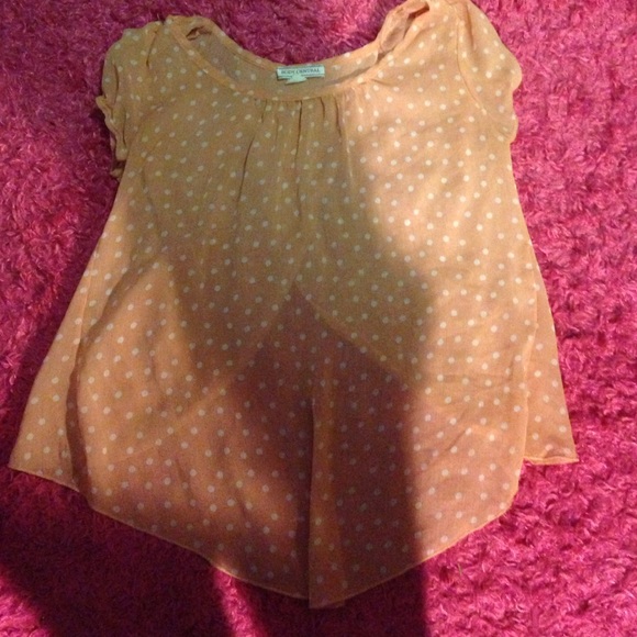 Open back, flowy shirt