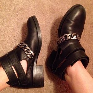 Zara Leather Chain Biker Bootie 39
