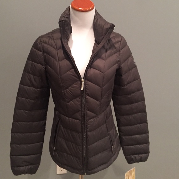 Michael Kors packavle down jacket