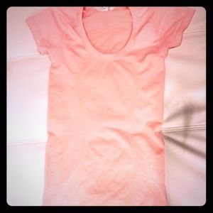 Lululemon swiftly top