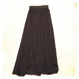 Black chiffon maxi skirt 💜