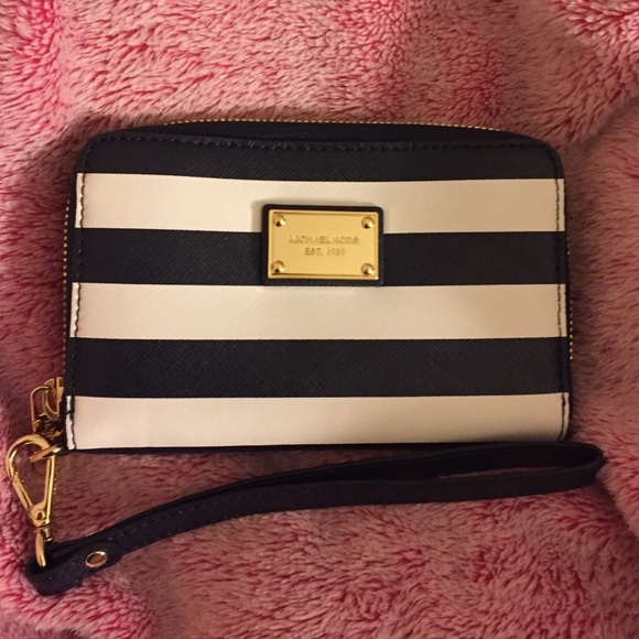 Michael Kors Clutches & Wallets - BRAND NEW navy striped Michael Kors tech wristlet