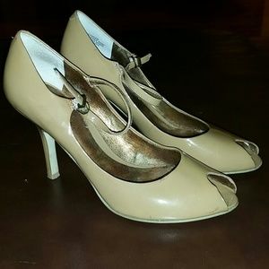 bundle 2 pair of shoesNine west open toe pumps