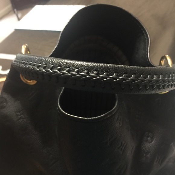 ❤️SOLD❤️LV Black Leather Artsy Authentic - Picture 4 of 4